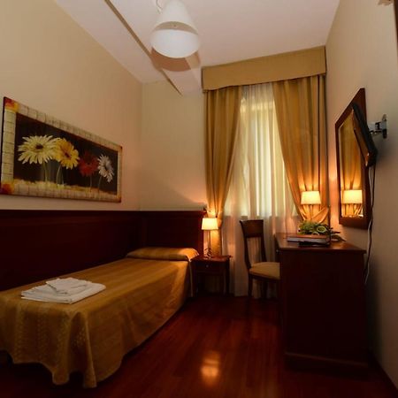Albergo La Locanda Degli Apolidi Atena Lucana Zewnętrze zdjęcie