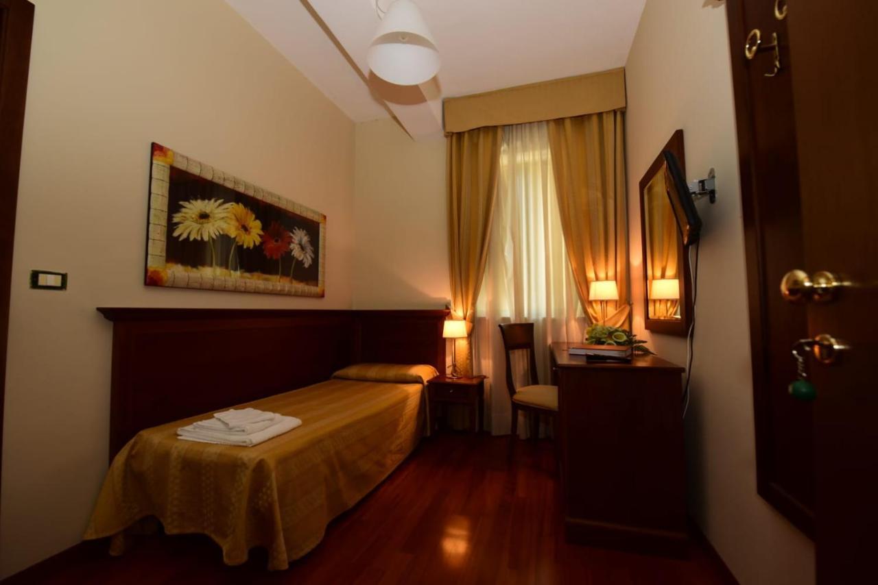 Albergo La Locanda Degli Apolidi Atena Lucana Zewnętrze zdjęcie