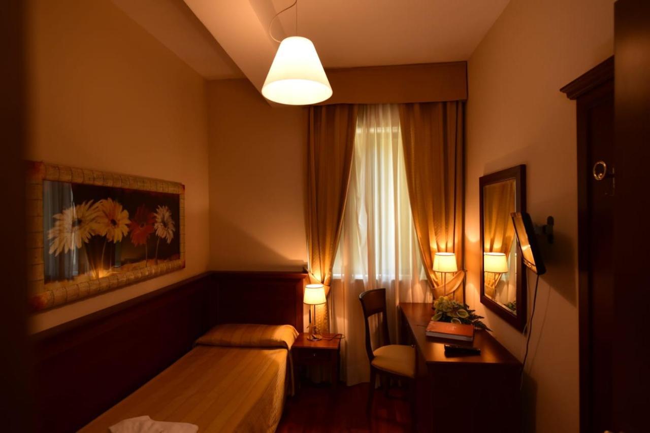 Albergo La Locanda Degli Apolidi Atena Lucana Zewnętrze zdjęcie