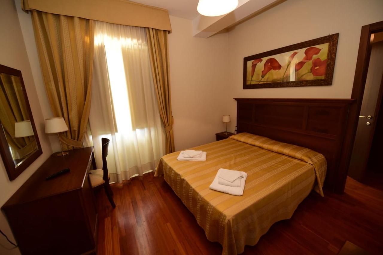 Albergo La Locanda Degli Apolidi Atena Lucana Zewnętrze zdjęcie