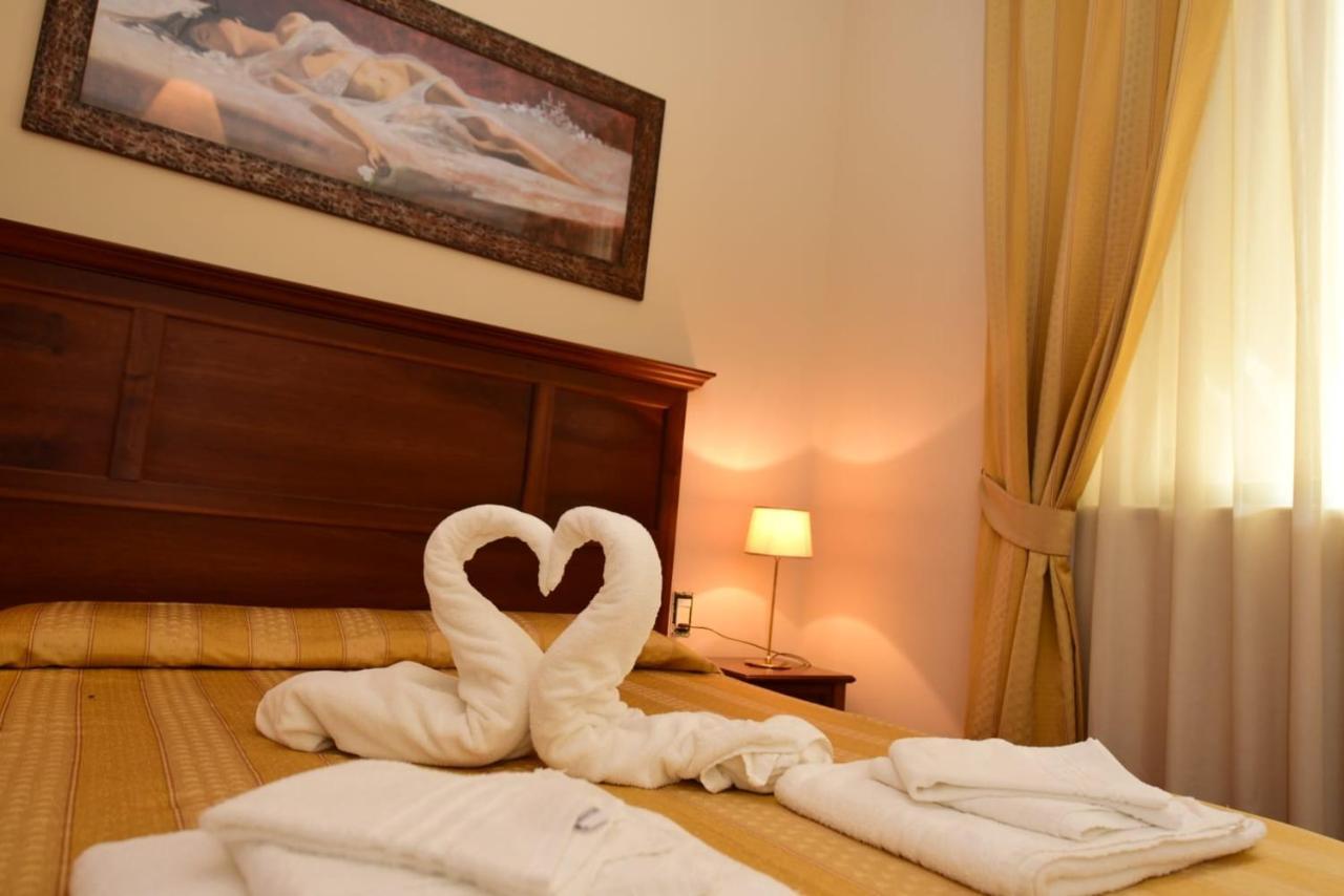Albergo La Locanda Degli Apolidi Atena Lucana Zewnętrze zdjęcie